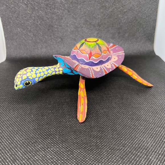 Turtle, Artist Painted & Signed - Picture 2 of 6